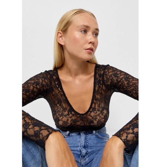 Stradivarius by Zara Lace Bodysuit - Picture 1 of 9